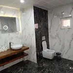3houseapart *